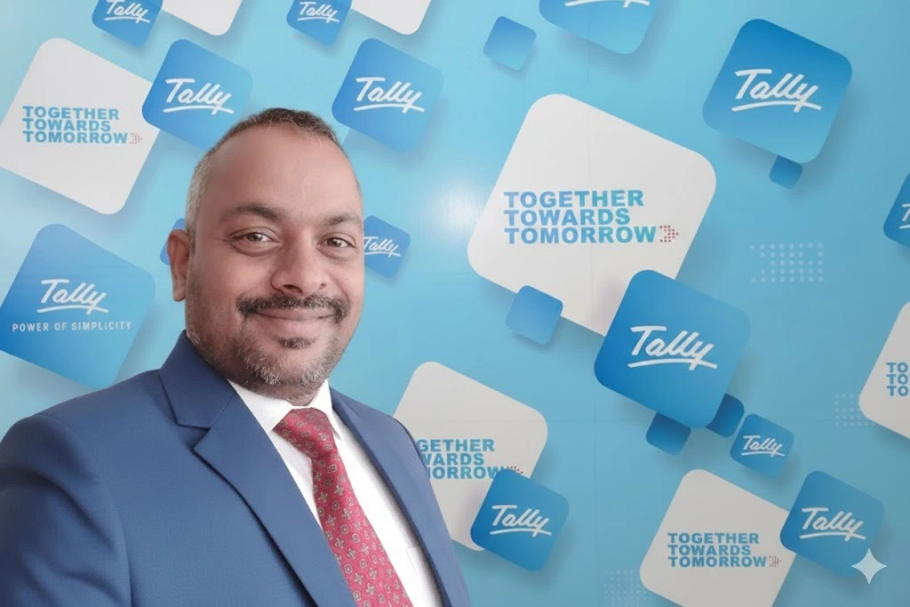 Sekar Subramani holding Tally Certificate of Merit